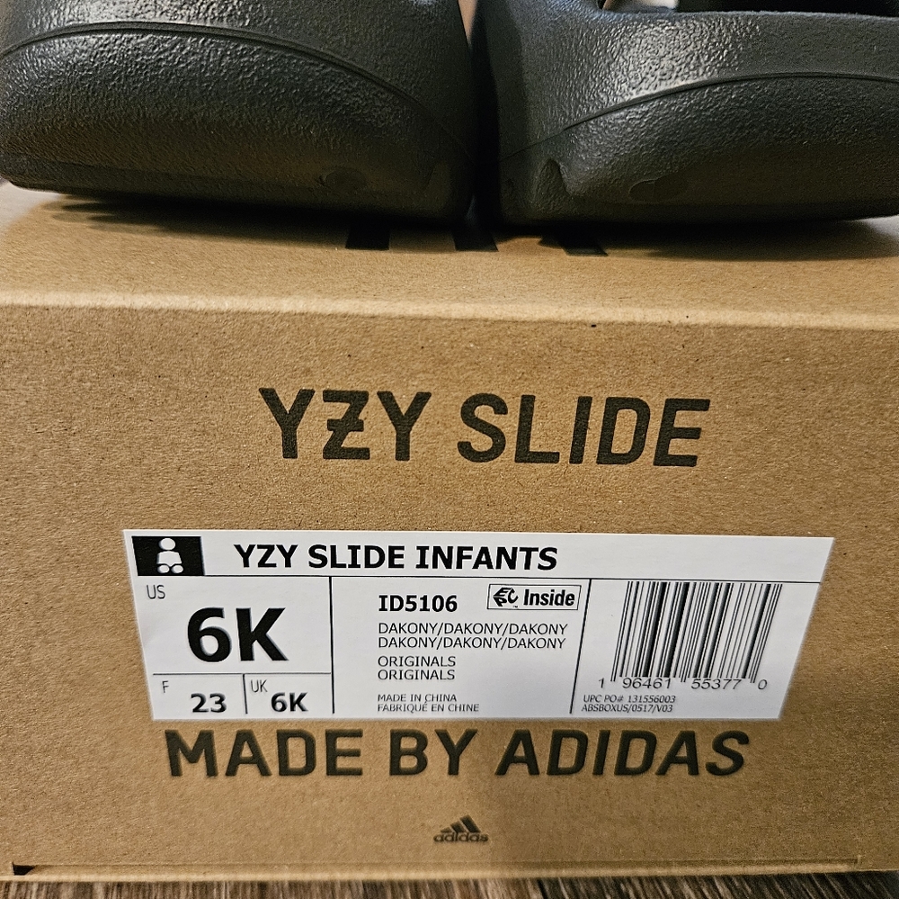 Yeezy slide infants 6k dark onyx